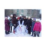Снеговик Крош был создан учащимися 5А класса, средней школы 91